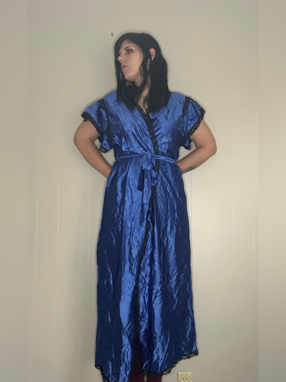 Vintage royal blue robe with black lace and capped sleeves